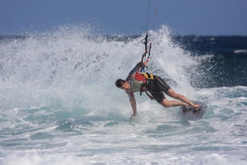 Kitesurfing in El Cabezo is great fun