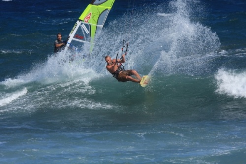 Kitesurfing in El Cabezo is great fun