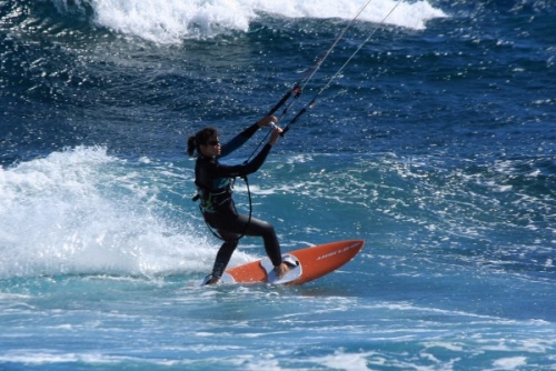 Kitesurfing in El Medano Harbour Wall Muelle 03-12-2012