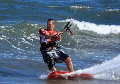Mark Shinn kitesurfing on Cabezo 07-11-2012