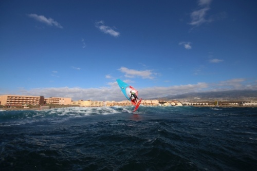 Morning wave windsurfting at El Cabezo in El Medano 23-03-2017