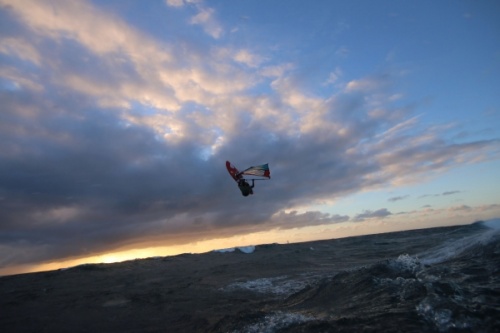 Sunrise wave windsurfing at El Cabezo in El Medano 26-01-2018