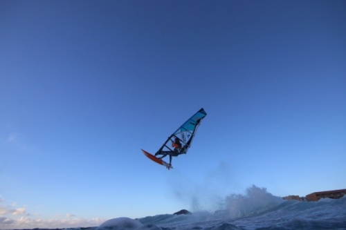 Sunrise wave windsurfing at El Cabezo in El Medano 26-01-2018