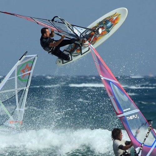 Windsurfing and kitesurfing in El Cabezo and El Medano
