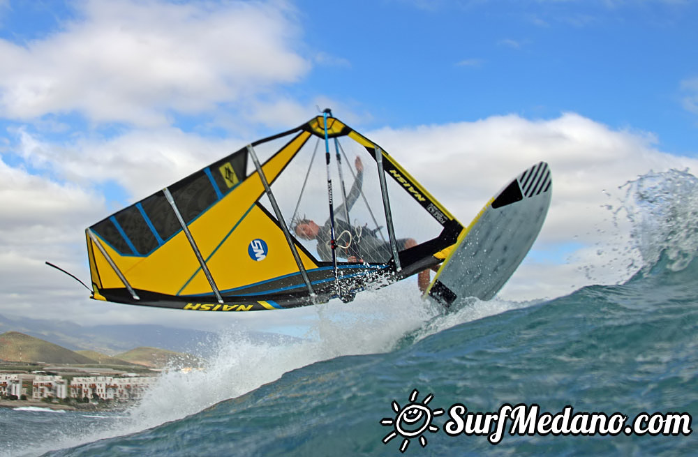 Wave windsurfing at El Cabezo in El Medano 19-11-2015