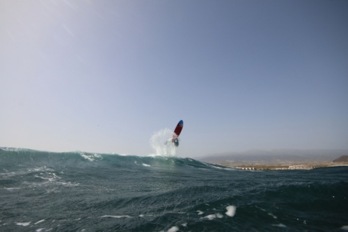 Wave windsurfing at El Cabezo in El Medano 01-03-2017
