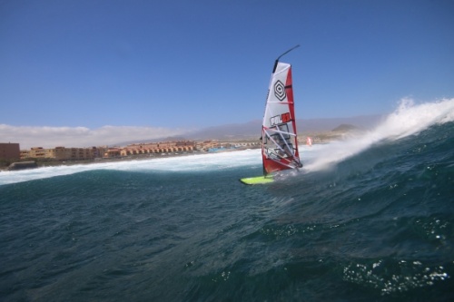 Wave windsurfing at El Cabezo in El Medano 21-03-2018