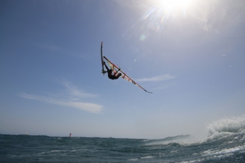Wave windsurfing at El Cabezo in El Medano 31-03-2017