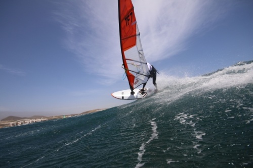 Wave windsurfing at El Cabezo in El Medano 31-03-2017