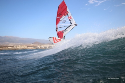 Wave windsurfing at El Cabezo in El Medano Tenerife 17-02-2020