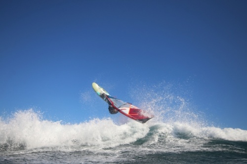 Wave windsurfing at El Cabezo in El Medano Tenerife 22-01-2019