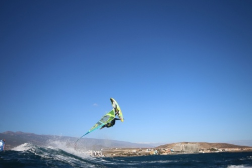 Wave windsurfing at El Cabezo in El Medano Tenerife 22-01-2019