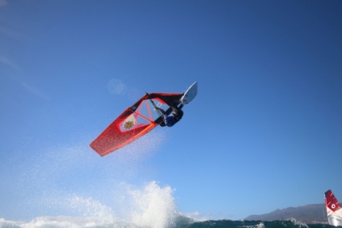 Wave windsurfing at El Cabezo in El Medano Tenerife 22-01-2019