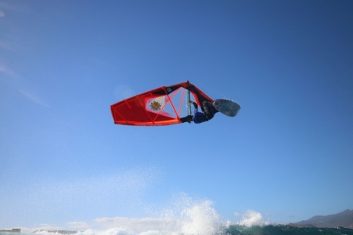 Wave windsurfing at El Cabezo in El Medano Tenerife 22-01-2019