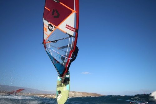 Wave windsurfing at El Cabezo in El Medano Tenerife 22-01-2019