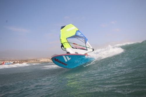 Wave windsurfing at El Cabezo in El Medano Tenerife 26-09-2020