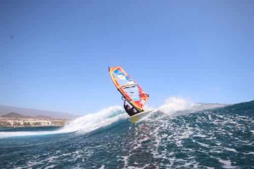 Wave windsurfing at El Cabezo in El Medano Tenerife 27-09-2020