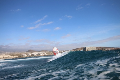 Wave windsurfing at El Cabezo in El Medano Tenerife 29-01-2019