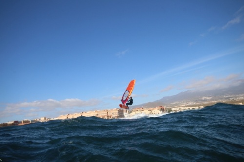 Wave windsurfing at El Cabezo in El Medano Tenerife 29-01-2019