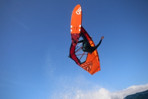 Wave windsurfing at El Cabezo in El Medano Tenerife 29-01-2019