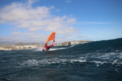 Wave windsurfing at El Cabezo in El Medano Tenerife 29-01-2019