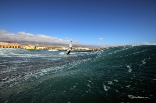 Wave windsurfing at El Cabezo with 30 knots wind 12-11-2016