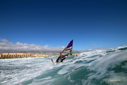 Wave windsurfing at El Cabezo with 30 knots wind 12-11-2016