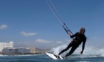 Windsurfing and kitesurfing at Harbour Wall  Muelle in El Medano 17-04-2013