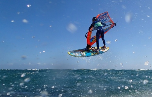 Windsurfing at Playa Sur in El Medano Tenerife 26-01-2014 Antony Ruenes Nico Akgazciyan