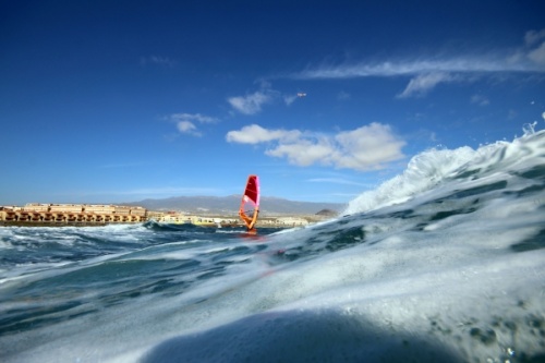 Windsurfing wave El Cabezo El Medano Tenerife 10-01-2017