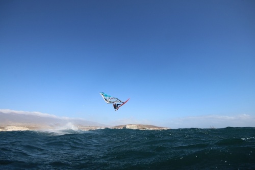 Wave windsurfing at El Cabezo in El Medano 16-01-2018
