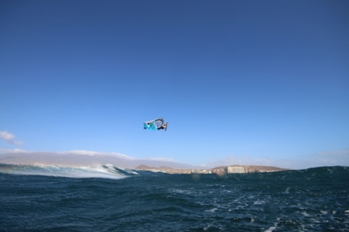 Wave windsurfing at El Cabezo in El Medano 16-01-2018