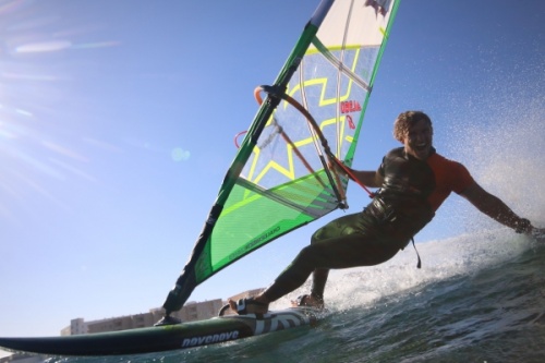 Wave windsurfing at El Cabezo in El Medano Tenerife 22-01-2019