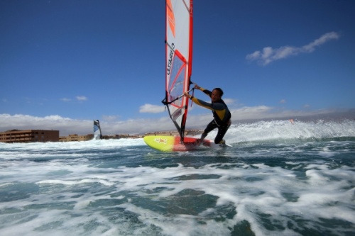 Windsurfing and kitesurfing at El Cabezo in El Medano Tenerife 16-09-2016